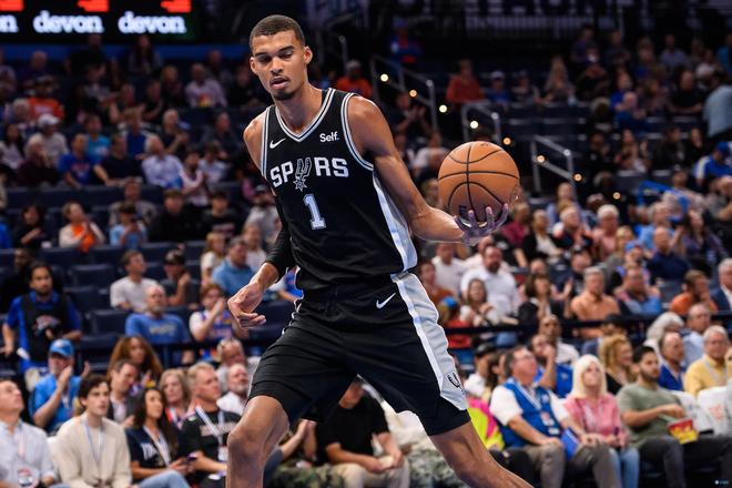 转会背后的 转会背后的