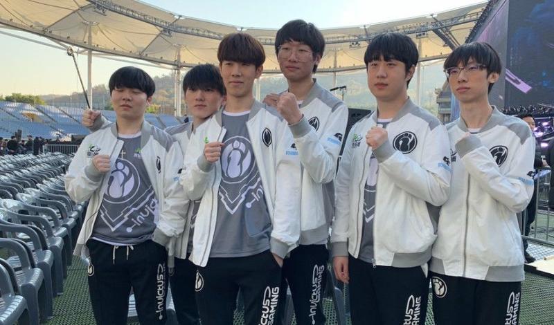 也使他与球 也使他与球