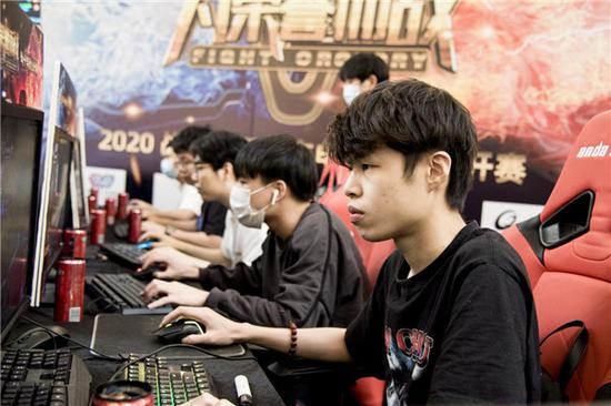 金钱到底扮 金钱到底扮