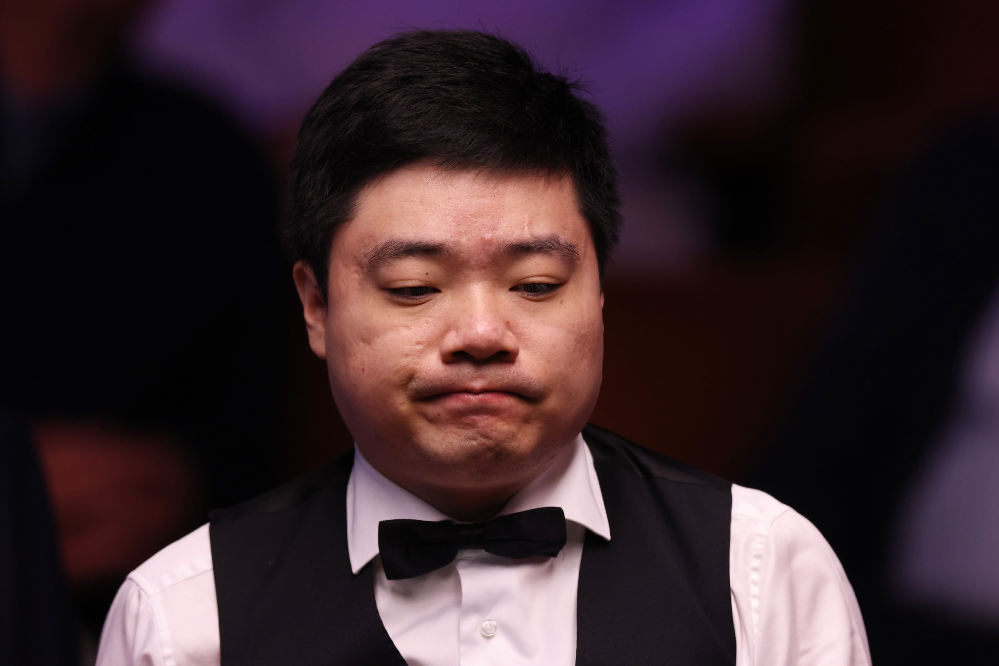 更是一位凭 更是一位凭